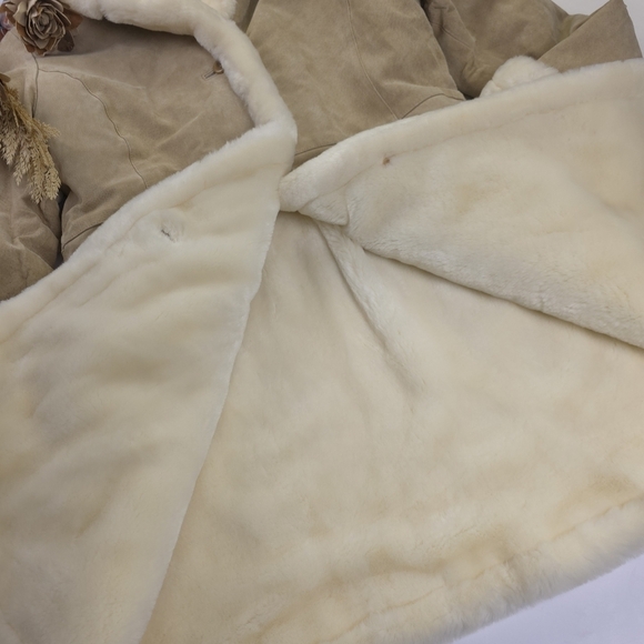 Charles Klein Luxurious Leather Tan and Cream Fleece Coat Size L - Picture 8 of 16